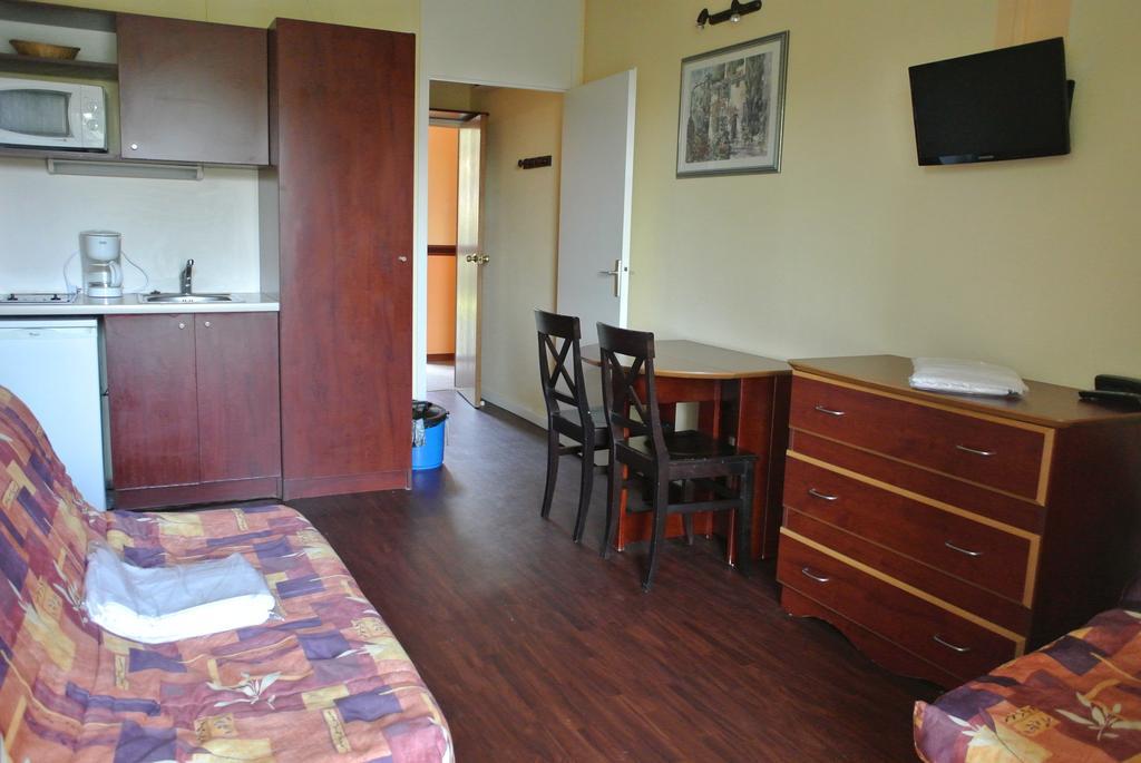 Ferienwohnung Le Domaine Des Oliviers Saint-Cyr-sur-Mer Zimmer foto