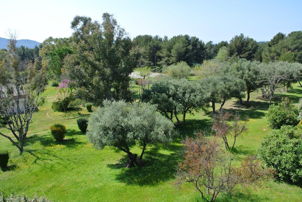 Ferienwohnung Le Domaine Des Oliviers Saint-Cyr-sur-Mer Exterior foto